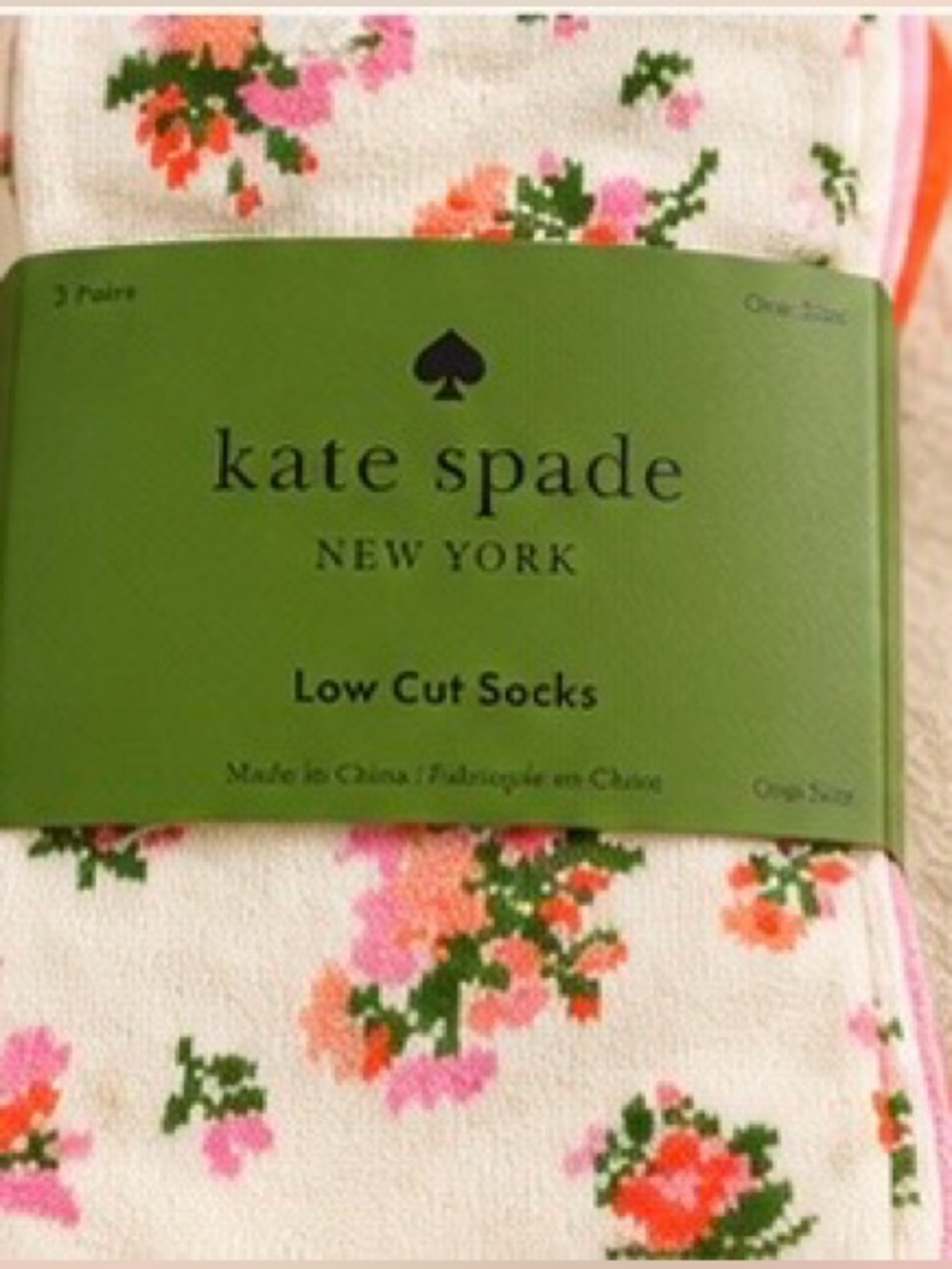 Kate Spade New York
Floral Low-Cut Sock Trio
FLORAL PRINTS • LOW CUT • ONE SIZE - Picture 6 of 7
